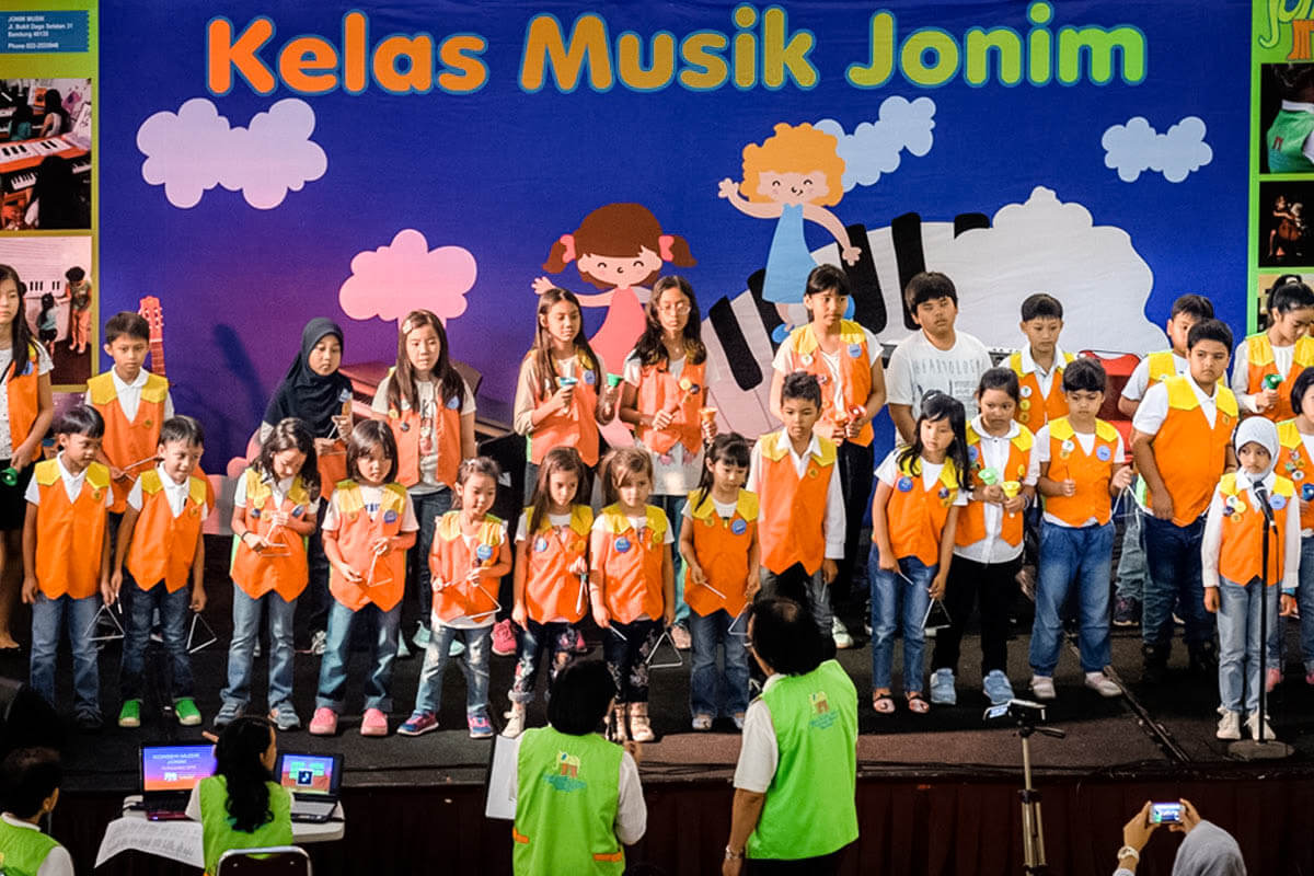 konser kelas jonim musik bandung